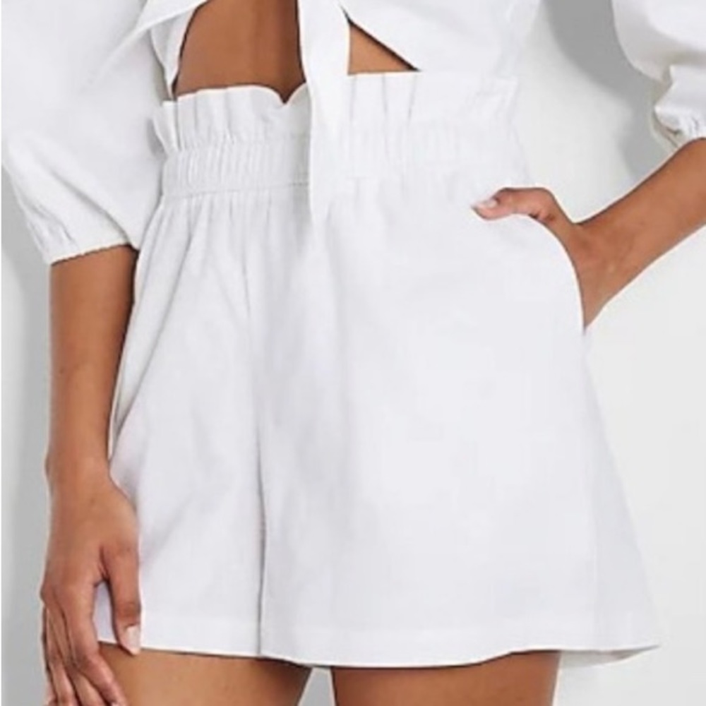 Express linen Paperbag waist shorts